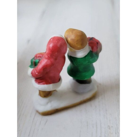 Mini youth kid gift giving village accessory xmas decor - Picture 3 of 5